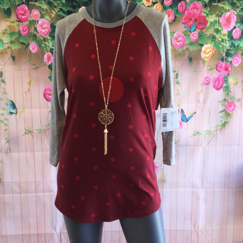 ☃️NWT Small Randy gray sleeves/dark red body